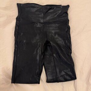 Spanx Faux Leather leggings size SP